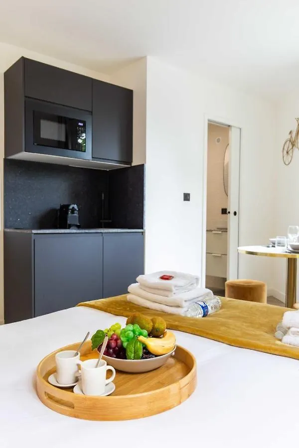 Residence Saint Charles - Parc Des Expositions Paris 0*,